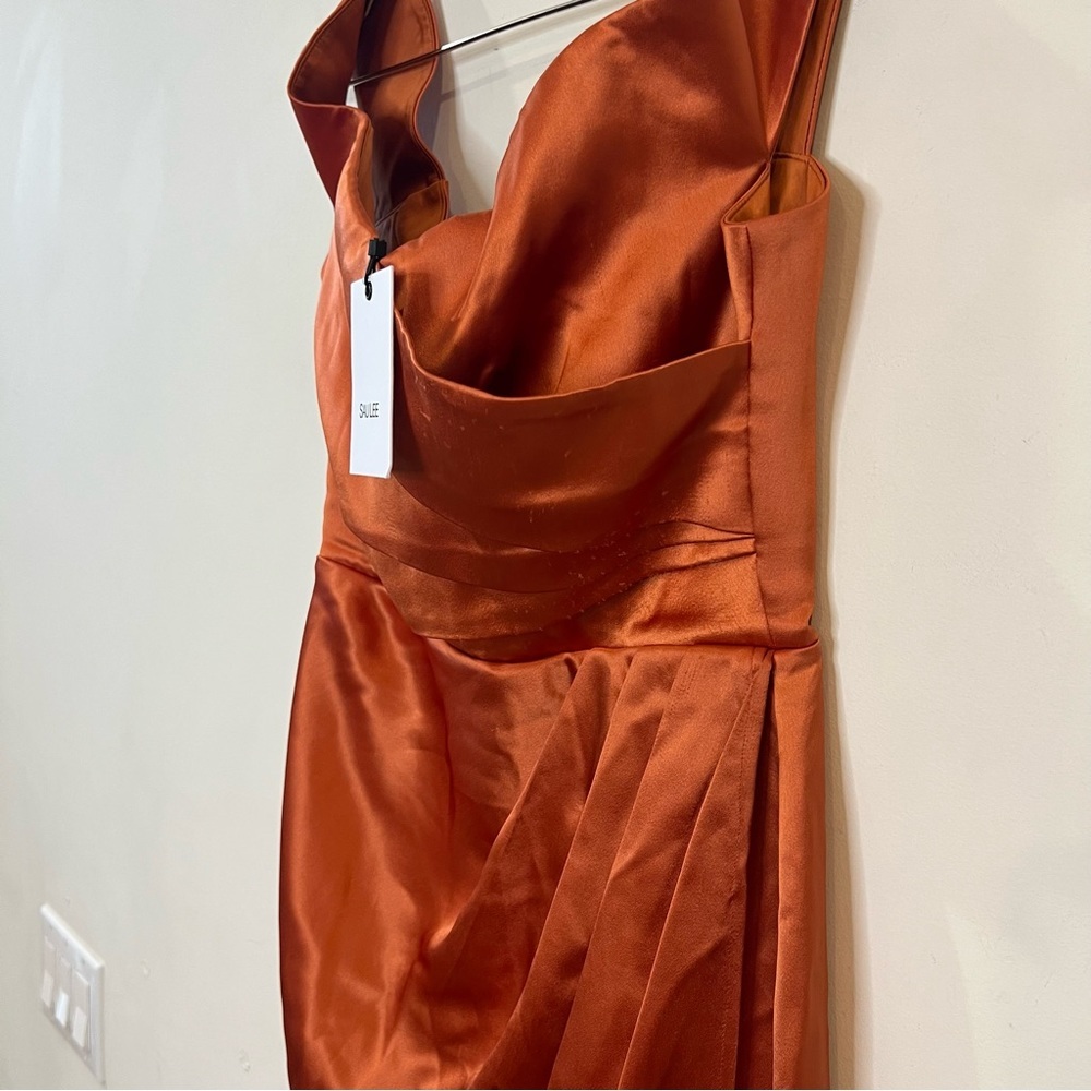 Sau Lee Gwyneth Off the Shoulder Gown Satin Maxi Dress Copper size 2 NEW w/ tags - Picture 6 of 16